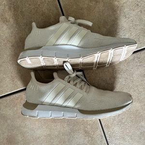 Adidas Womens sneakers